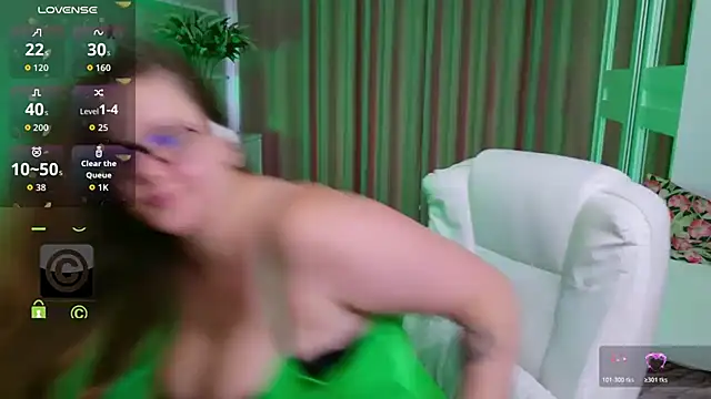 KellyKleine webcam