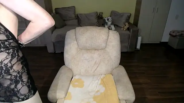 clementine Live Web Cam Show