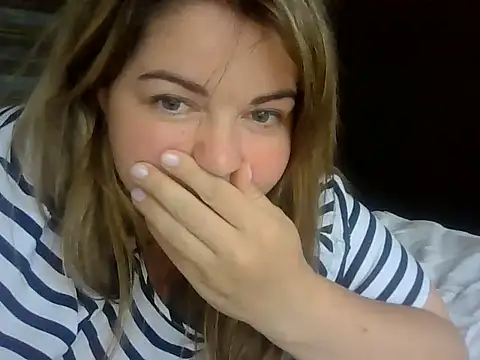 cute__cherry webcam