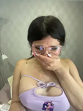 dayis_butera Live Web Cam Show