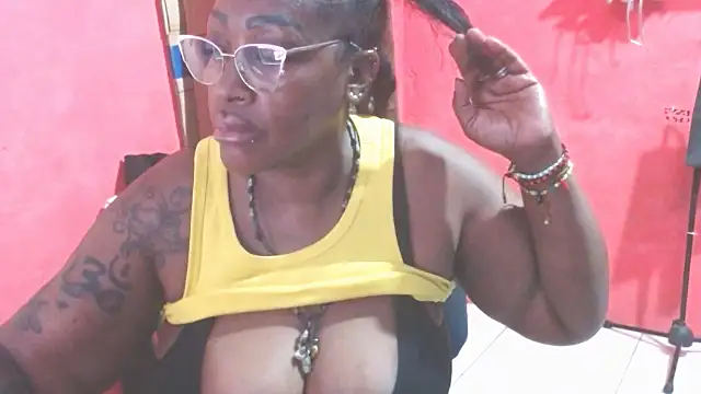 loretybig webcam