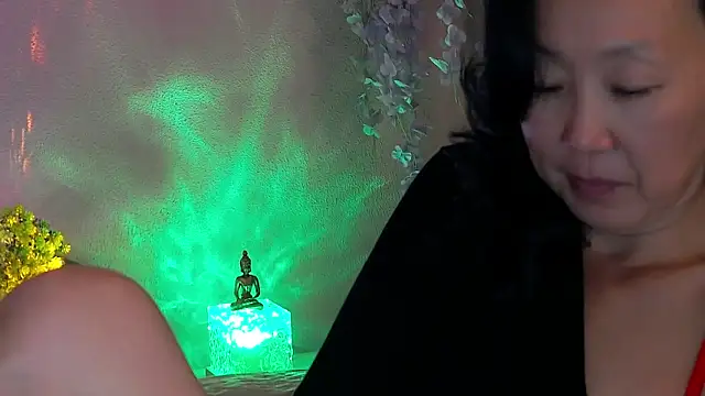 S_andra_ live cam on StripChat