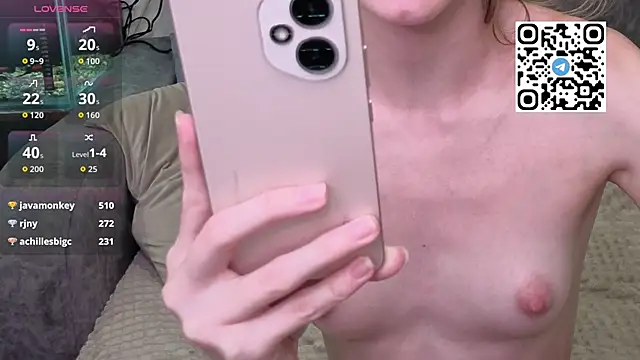 Mia_E1fie02 webcam