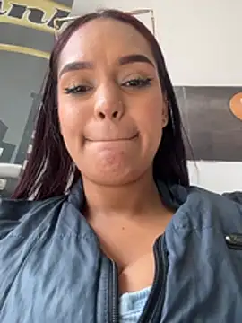 Sara-77 webcam