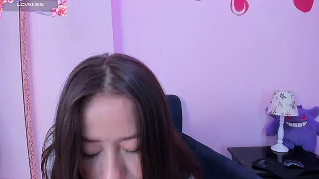 SofiRousse live cam on StripChat
