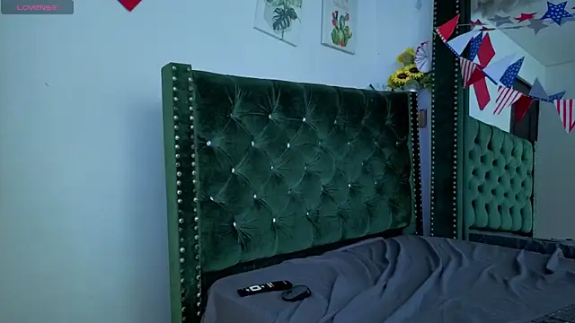Zayn_Moretti live cam on StripChat