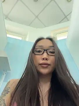 trytomakememoam webcam