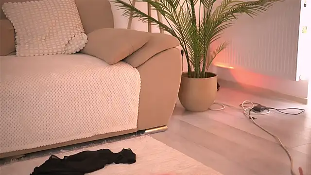 DeborahLowe webcam