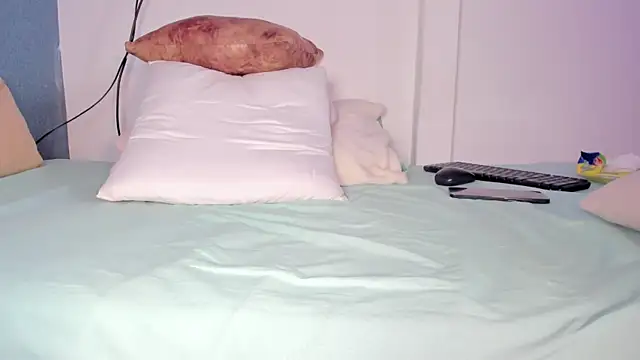 swt_kahia live cam on StripChat