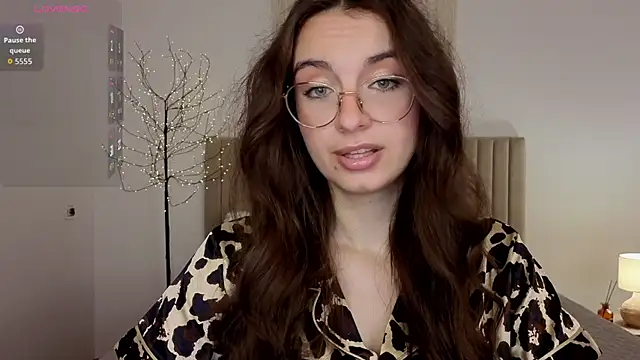 Real_cutie1 webcam