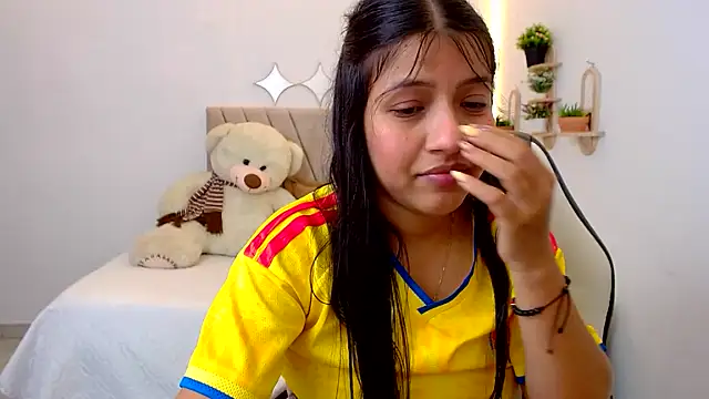 zara_cute webcam
