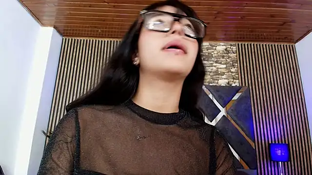 Amy_channel webcam