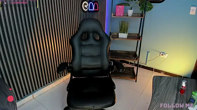 Emily_robertss1 webcam