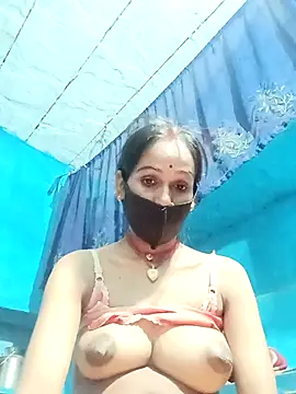 Nandani-758 webcam