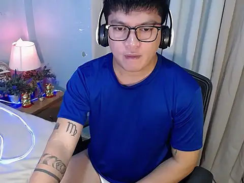 Fuckboii_intown webcam