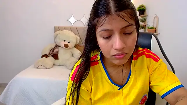 zara_cute webcam