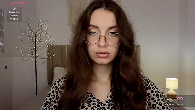 Real_cutie1 webcam