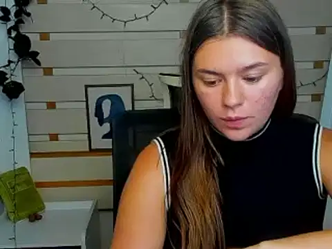 Josephine_Kiss webcam