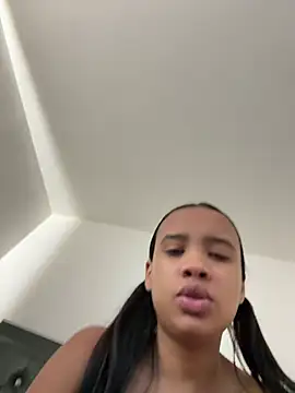 samiacooper25 webcam