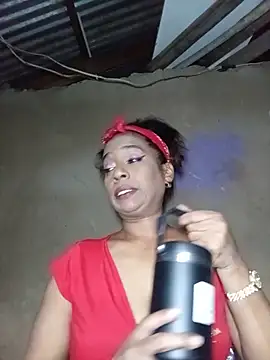 MissyLoveCreator webcam