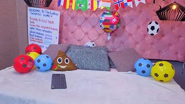 Mia-Hornny webcam
