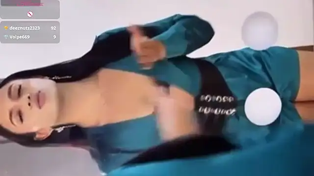 KendaallFox_ webcam