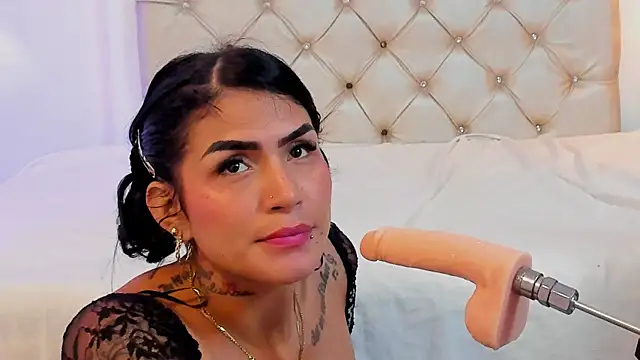 Alanna_Wild webcam
