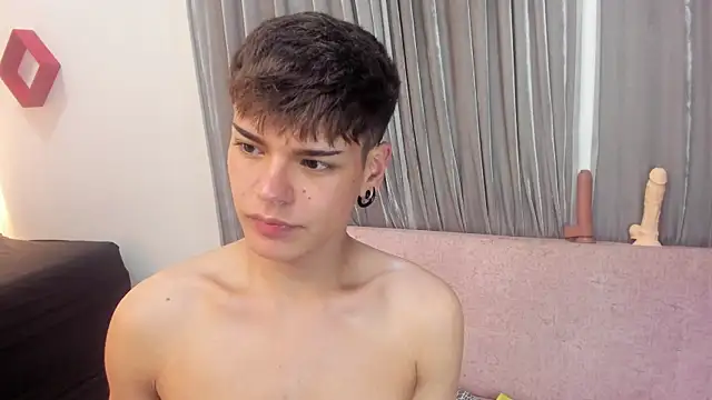 Keff-andrew34 live cam on StripChat