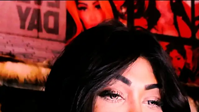 indian_dreamgirl webcam