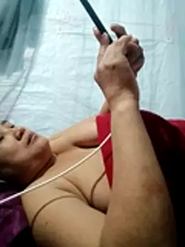 BigAss-69 webcam
