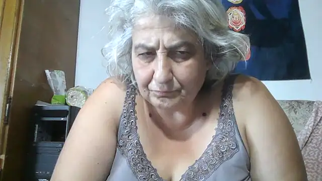 ExquisiteMature webcam
