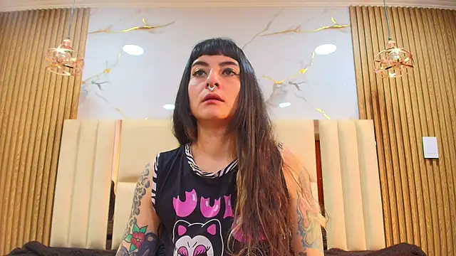 Naughty_Kittenm webcam