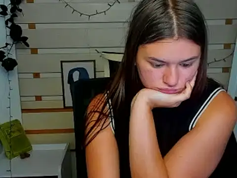 Josephine_Kiss webcam