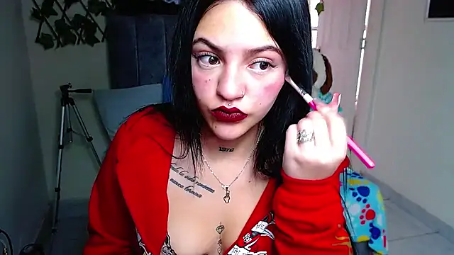 Violettasquirt webcam