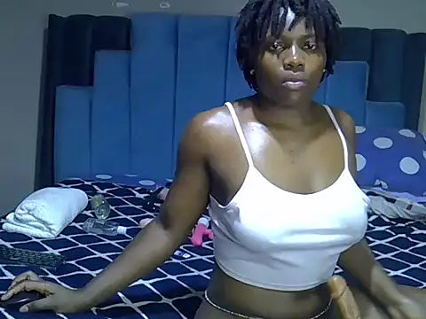 melanin_moon webcam