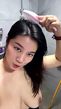 mo-mo-69 Live Web Cam Show