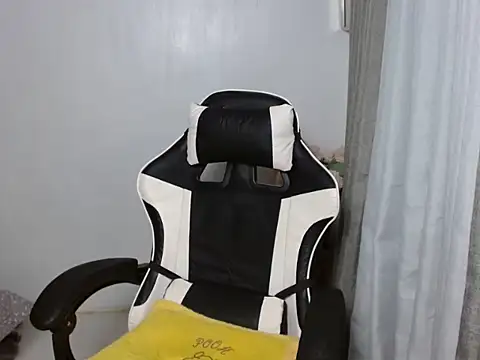 curlyasian_njxx webcam