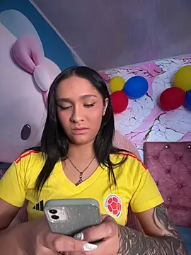 Isabella-Teen webcam