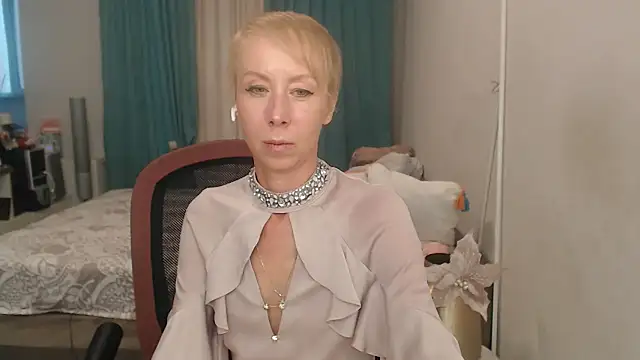 LuxuryNika