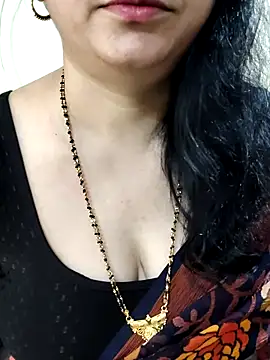 Yazhini-Cam webcam