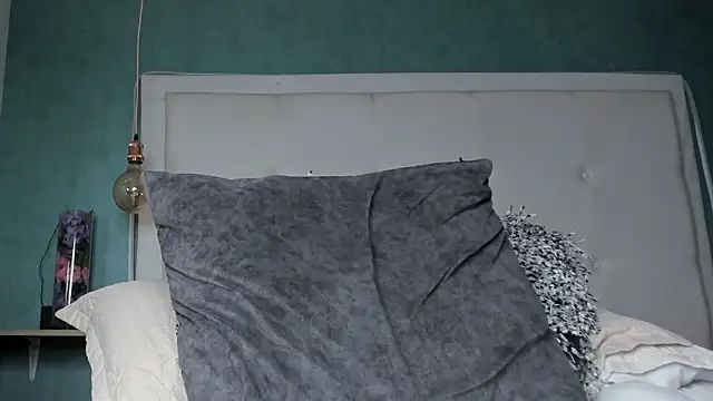 mia_gomez7 webcam