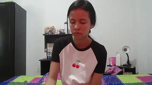 nathaly_jones_ live cam on StripChat