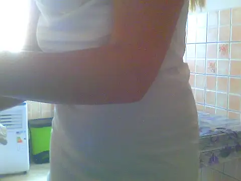 Alaska-perla live cam on StripChat