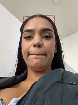 Sara-77 webcam