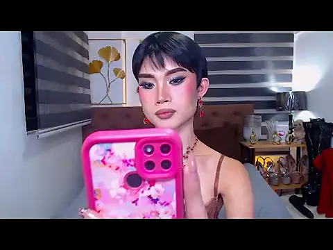 JuicyCockThea webcam