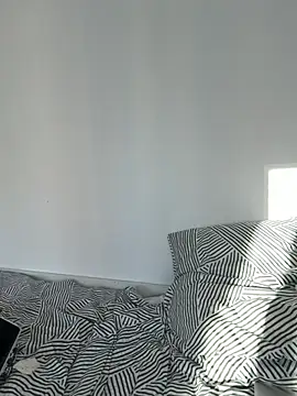 VanessaSee webcam