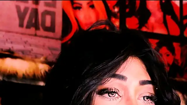 indian_dreamgirl webcam
