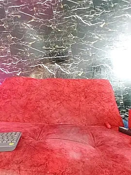 crislingery_dolli webcam