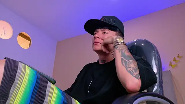 Nascary_Fox webcam