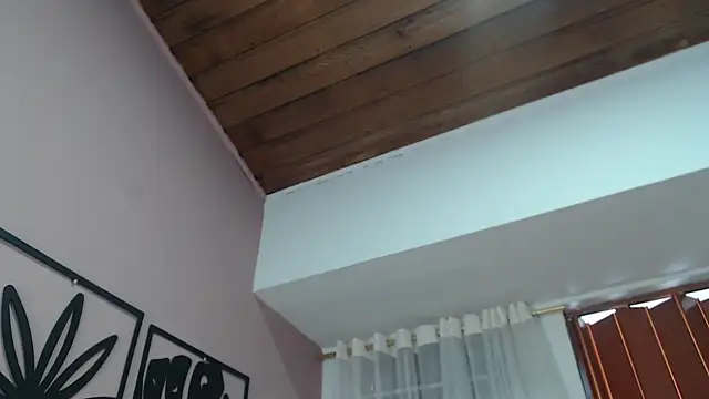 amara_rousse1 webcam